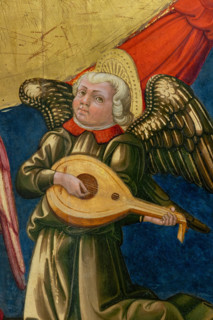 “Coronation of the Virgin”, by Neri di Bicci, 1473, painting on panel. Detail with angel playing