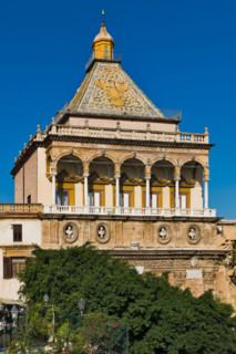 Palermo, The Royal Palace or Palazzo dei Normanni (Palace of the Normans): the Porta Nuova Tower