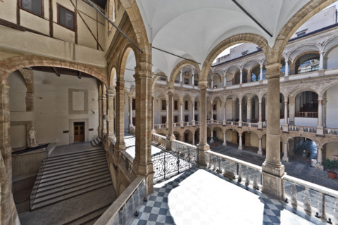 Palermo, The Royal Palace or Palazzo dei Normanni (Palace of the Normans), The Maqueda Courtyard: