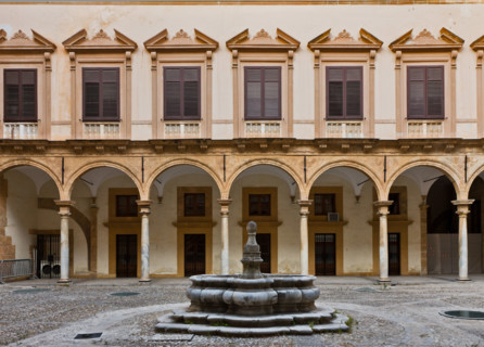 Palermo, The Royal Palace or Palazzo dei Normanni (Palace of the Normans), The Fountain