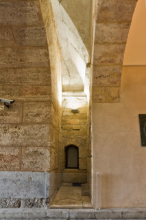 Palermo, Palazzo Reale o Palazzo dei Normanni, androne di ingresso al cortile Maqueda dalla piazza