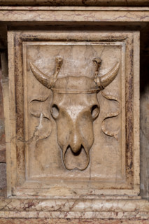 Modena, Duomo, interno, navata destra: monumento funerario dedicato a Francesco Molza; di