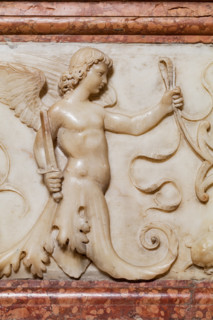 Modena, Duomo, interno, navata destra: monumento funerario dedicato a Francesco Molza; di