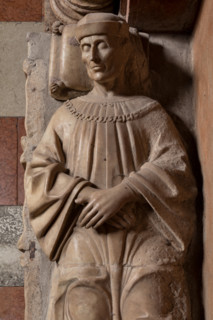 Modena, Duomo, interno, navata destra: monumento funerario dedicato a Francesco Molza; di
