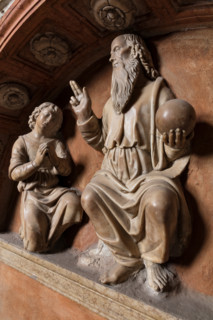 Modena, Duomo, interno, navata destra: monumento funerario dedicato a Francesco Molza; di
