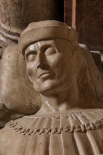 Modena, Duomo, interno, navata destra: monumento funerario dedicato a Francesco Molza; di