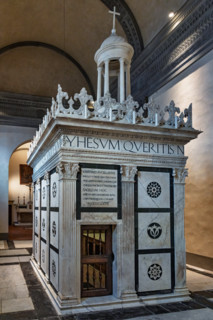 Il Tempietto del Santo Sepolcro, monumento funebre di Firenze, conservato nella cappella del Santo