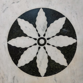 Il Tempietto del Santo Sepolcro, monumento funebre di Firenze, conservato nella cappella del Santo