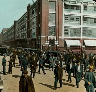 Employees Leaving Ford Factory, Detroit, Michigan, USA, Magic Lantern Slide, circa 1915