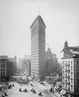 Flatiron Building, Broadway and Fifth Avenue, New York City, New York, USA, Detroit Publishing Company, 1905