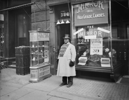 Man with Sign "Dr. Rankin's Dental Parlor" Attached to Coat, Fifth Avenue, New York City, New York, USA, Detroit Publishing Company, 1900