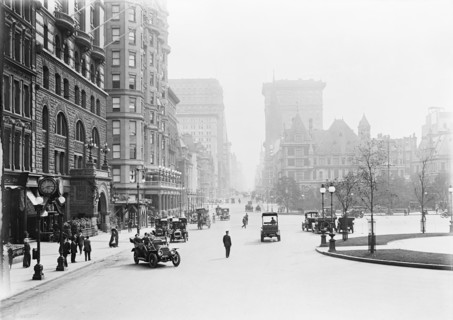 Fifth Avenue Looking South From 60th Street, New York City, New York, USA, Detroit Publishing Company, 1910