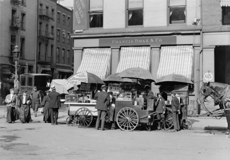 Broad Street Lunch Carts, New York City, New York, USA, Detroit Publishing Company, 1905