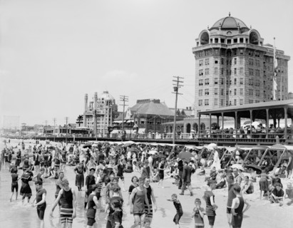 Bathers, Atlantic City, New Jersey, USA, Detroit Publishing Company, 1910