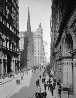 Street Scene, Broadway and Trinity Church, New York City, New York, USA, Detroit Publishing Company, 1915