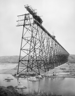 Erecting Lethbridge Viaduct, Lethbridge, Alberta, Canada, Detroit Publishing Company, 1908