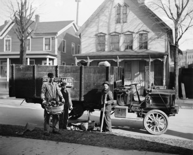 Gas Coke Delivery Wagon and Workers, Detroit City Gas Company, Detroit, Michigan, USA, Detroit Publishing Company, 1915