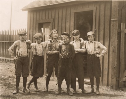 Young Boys on Break at Glass Factory, Saint Louis, Missouri, USA, Lewis Hine, 1910