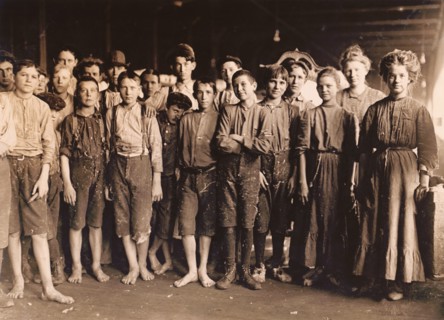 Portrait of Young Workers at Cotton Mill, Augusta, Georgia, USA, Lewis Hine, 1909