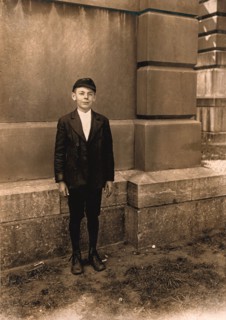 Portrait of 13-year-old Messenger Boy, Indianapolis, Indiana, USA, Lewis Hine, 1908