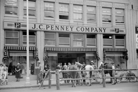 Street Scene, Billings, Montana, USA, Arthur Rothstein for Farm Security Administration (FSA), August 1939