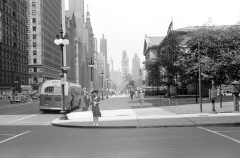 Michigan Avenue, Chicago, Illinois, USA, John Vachon for Farm Security Administration, July 1940