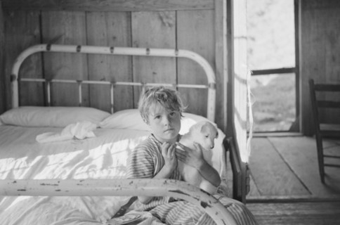Sharecropper's Child, Pulaski County, Arkansas, USA, Ben Shahn for U.S. Resettlement Administration, September 1935