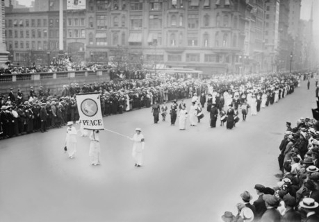 Women's Peace Parade shortly after Start of World War I, Fifth Avenue, New York City, New York, USA, Bain News Service, August 29, 1914