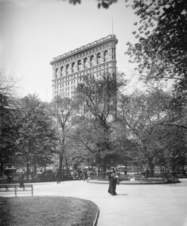 Madison Square Park with Flatiron Building in Background, New York City, New York, USA, Detroit Publishing Company, 1902