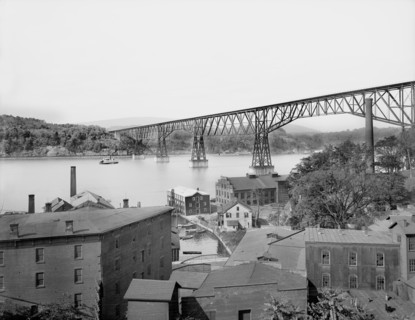 Village Buildings and High Bridge over Hudson River, Poughkeepsie to Highland, New York, USA, Detroit Publishing Company, 1900