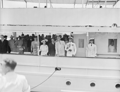 First Lady Eleanor Roosevelt, Queen Elizabeth and King George of Great Britain, and U.S. President Franklin Roosevelt on Board Ship, Washington DC, USA, Harris & Ewing, June 1939
