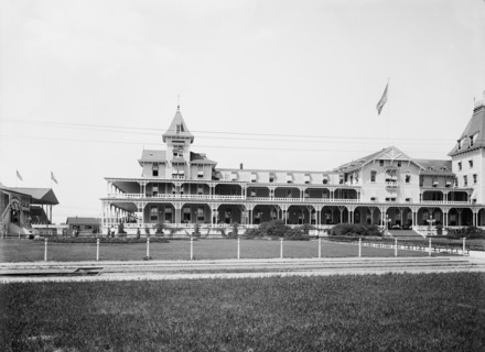 Hotel, Brighton Beach, New York, USA, Detroit Publishing Company, 1901
