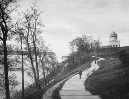 Riverside Park with Grant's Tomb in Background, New York City, New York, USA, Detroit Publishing Company, 1901