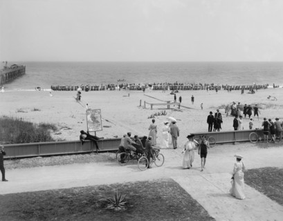 Beachgoers, Palm Beach, Florida, USA, Detroit Publishing Company, 1905