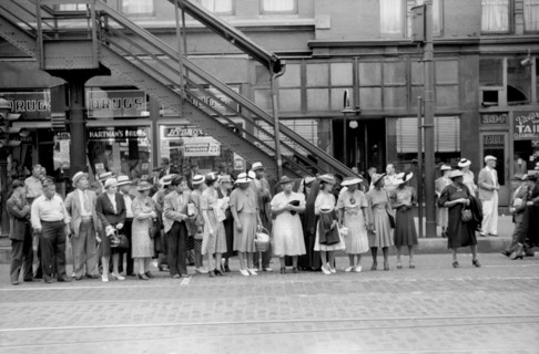 Waiting for Streetcar, Chicago, Illinois, USA, John Vachon for Farm Security Administration July 1940