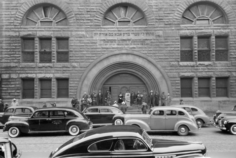 Easter Sunday, Pilgrim Baptist Church, South Side, Chicago, Illinois, USA, Russell Lee, Farm Security Administration, April 1941