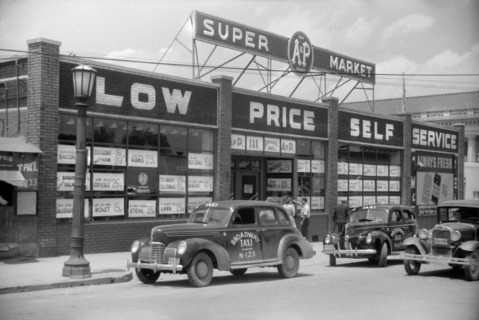 Super Market, Durham, North Carolina, USA, Jack Delano, Office of War Information, May 1940