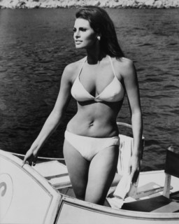 Raquel Welch, On-set of the Film, Fathom, 1967