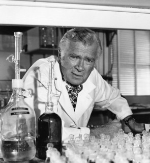 Buddy Epsen as Barnaby Jones, Portrait, 1979
