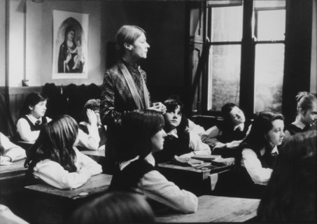 Maggie Smith and Classroom full of Students, on-set of the Film, "The Prime of Miss Jean Brodie", 1969