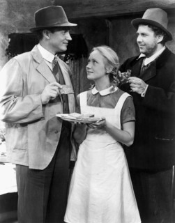 Tove Maes (center), on-set of the Danish Film, "Ditte, Child of Man (Ditte Menneskebarn)" directed by Bjarne Henning-Jensen, 1946