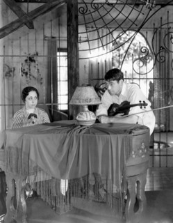 Paul Muni and his wife Bella Finkel at Home, 1934