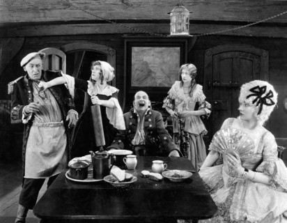 Tully Marshall, Dorothy Gish, Leon Errol, Edna Murphy, Nita Naldi, on-set of the Silent Film, "Clothes Make the Pirate", 1925