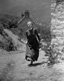 Anna Lee, on-set of the Film, "How Green Was My Valley", 20th Century Fox Film Corp., 1941
