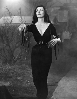 Vampira, on-set of the Film "Plan 9 From Outer Space", 1959