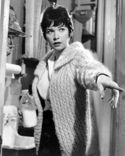 Shirley MacLaine, on-set of the Film "Two for the Seesaw", 1962