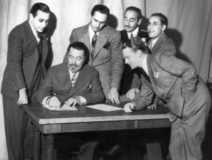 Founding Members of Screen Actors Guild, George Raft, Warner Oland, Fredric March, Adolph Menjou, James Cagney, Groucho Marx, El Capitan Theater, Los Angeles, October 9, 1933