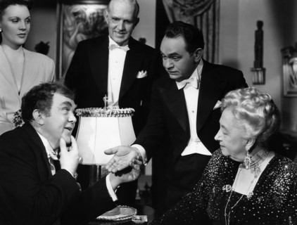 Thomas Mitchell, Edward G. Robinson, Dame May Whitty, on-set of the Film "Flesh and the Fantasy", 1943