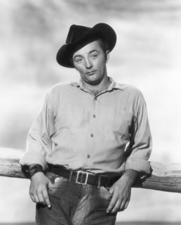 Robert Mitchum, Portrait, on-set of the Film "Pursued" 1947