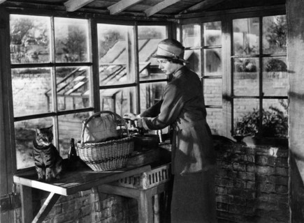 Celia Johnson, on-set of the Film "This Happy Breed", 1944